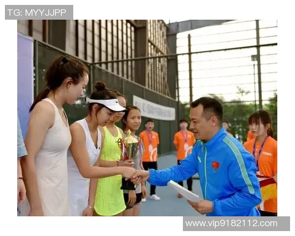 西安网球队在锦标赛中的团队协作展现出色表现与战术配合分析